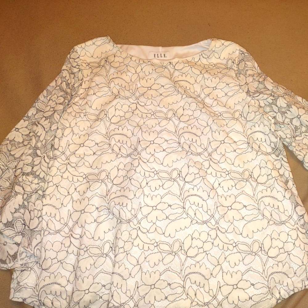 WOMEN'S SZ XL ELLE TOP